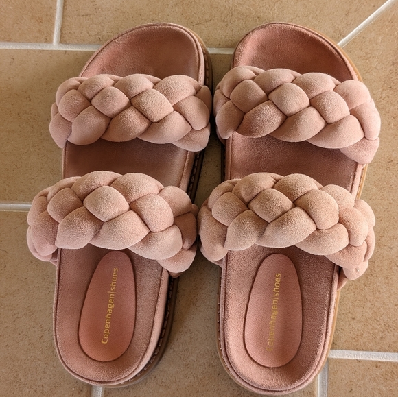 Copenhagen Shoes Papaya Suede Sandals - Picture 6 of 11